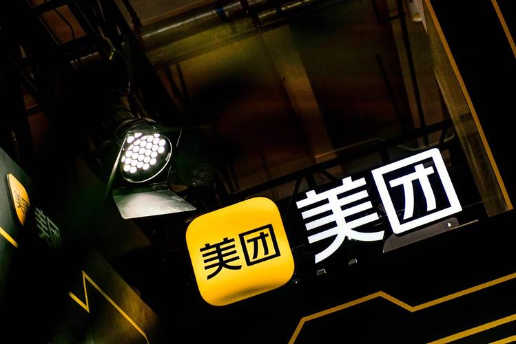 经营范围解析 票务代理服务、汽车装饰用品、机械设备与五金产品的协同发展